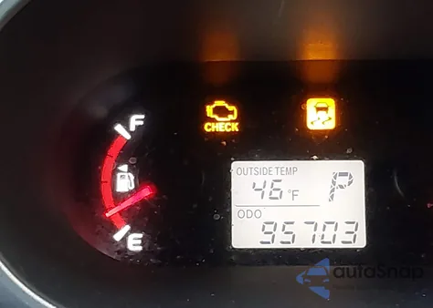 2010 Toyota Matrix S z USA, uszkodzony, nr VIN 2T1LE4EE1AC014233